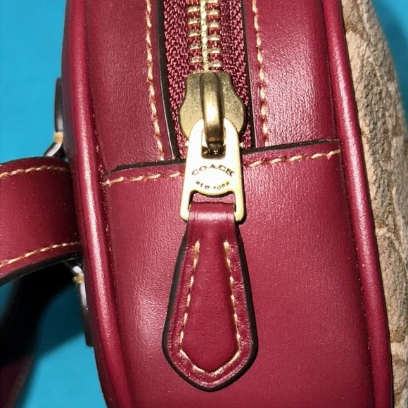 Coach Belt/Crossbody Bag in Signature Jacquard - Picture 7 of 11